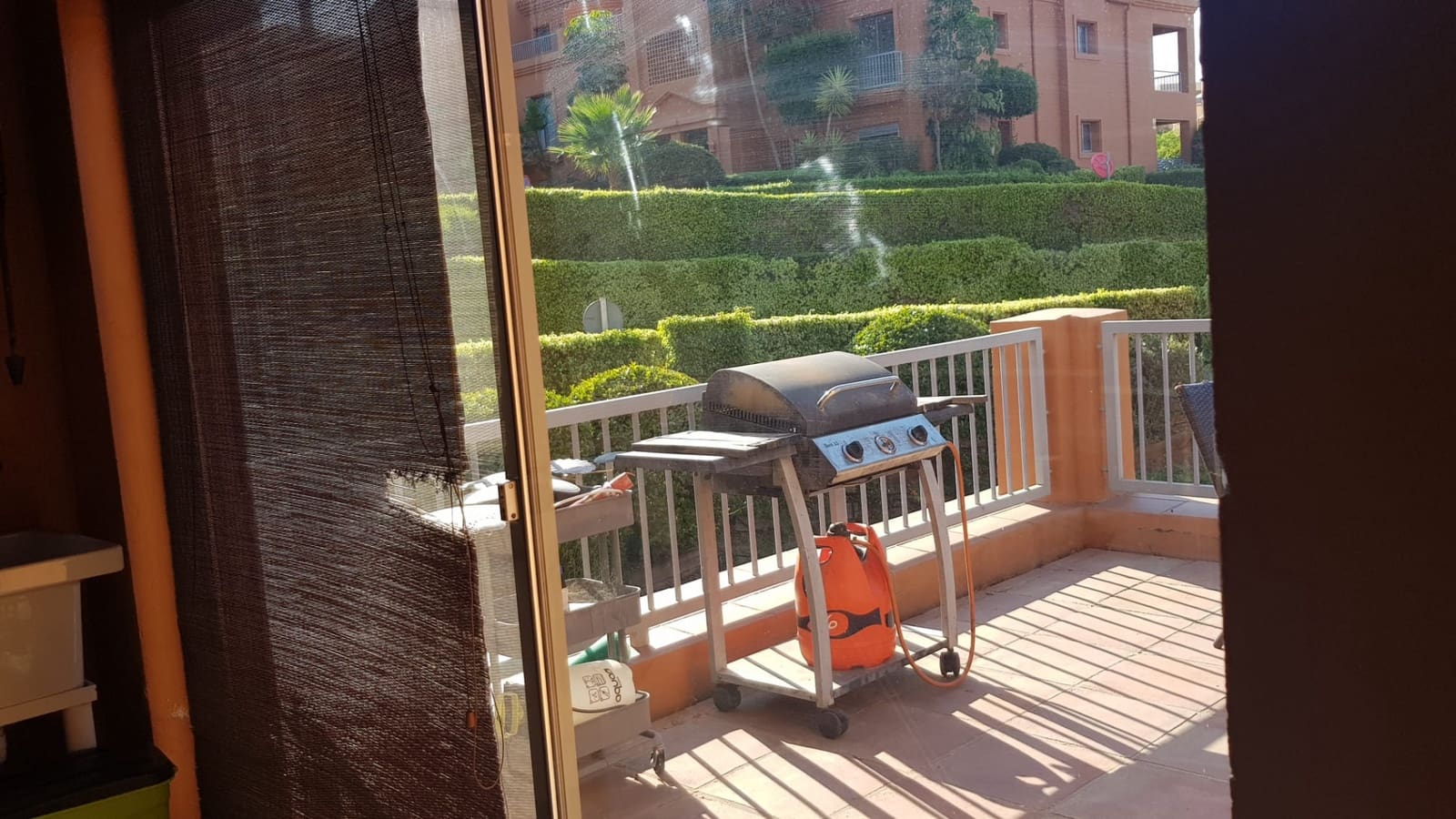 3 soveværelse Penthouse til salg i Estepona med swimmingpool garage - € 700.000 (Ref: 9132056)