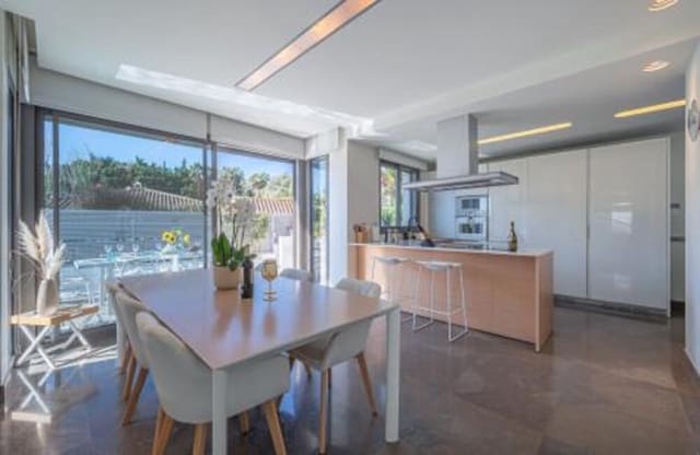 4 soveværelse Villa til salg i Sierra Blanca, Marbella med swimmingpool garage - € 2.450.000 (Ref: 9132057)