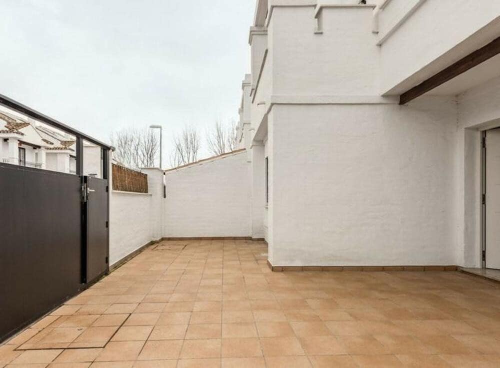 3 soverom Hus til salgs i Marbella med svømmebasseng garasje - € 535 000 (Ref: 9133975)