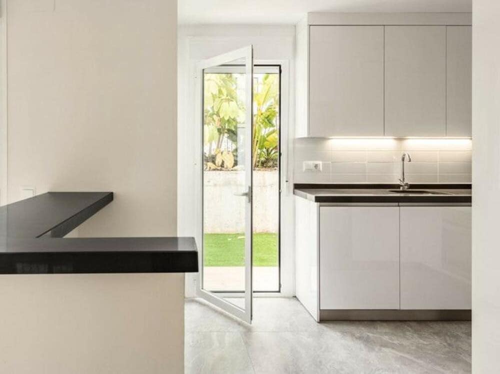 3 soverom Hus til salgs i Marbella med svømmebasseng garasje - € 535 000 (Ref: 9133975)