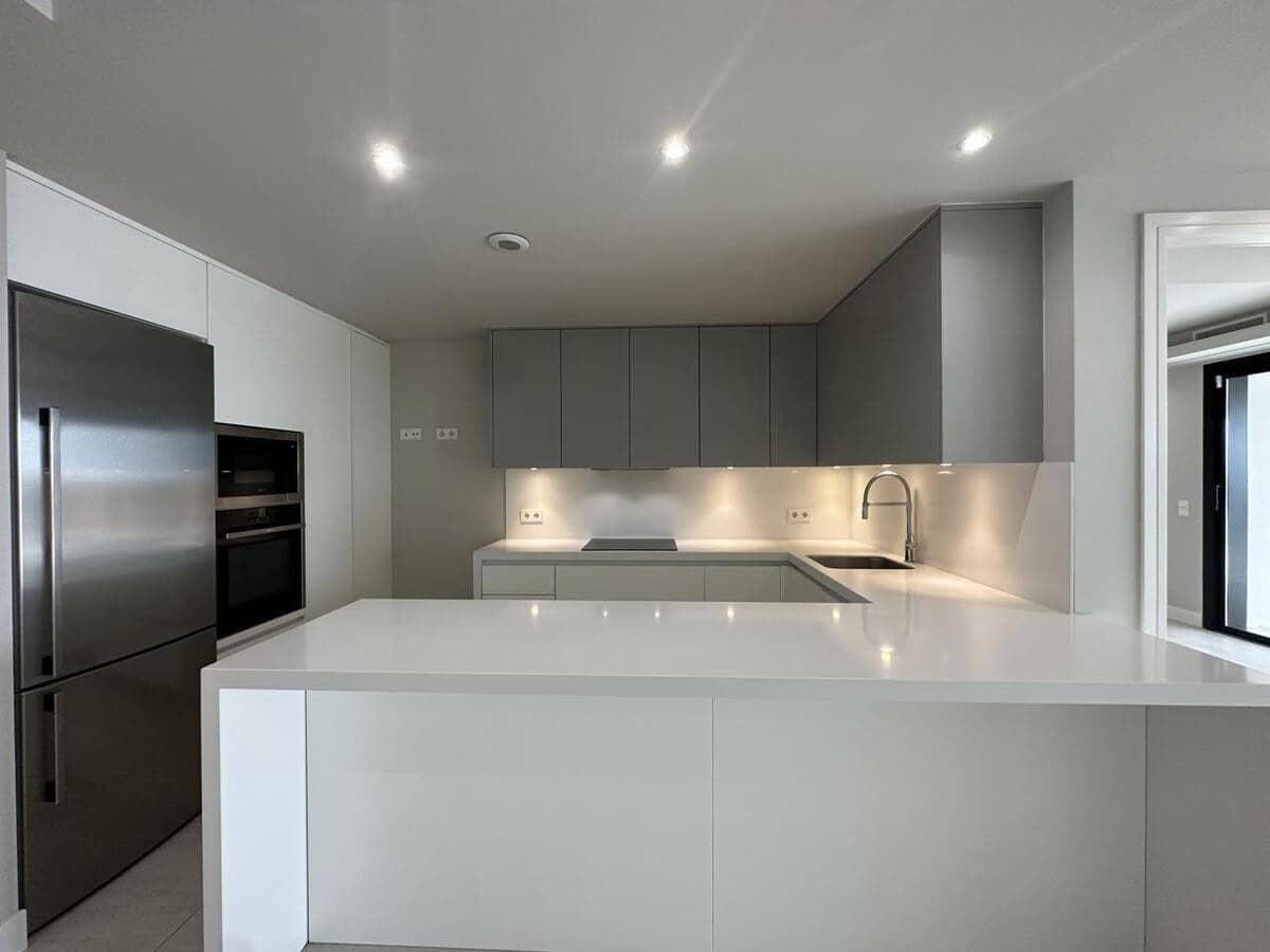 3 makuuhuone Huoneisto vuokrattavana paikassa Marbella mukana uima-altaan 
autotalli - 4 000 € (Ref: 9146709)