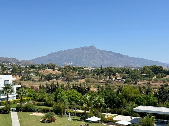 3 sypialnia Penthouse do wynajęcia w La Alquería, Estepona z basenem garażem - 4 200 € (Ref: 9148827)