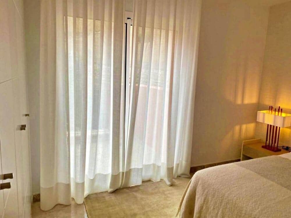 2 soveværelse Penthouse til leje i Marbella med swimmingpool garage - € 3.750 (Ref: 9159235)