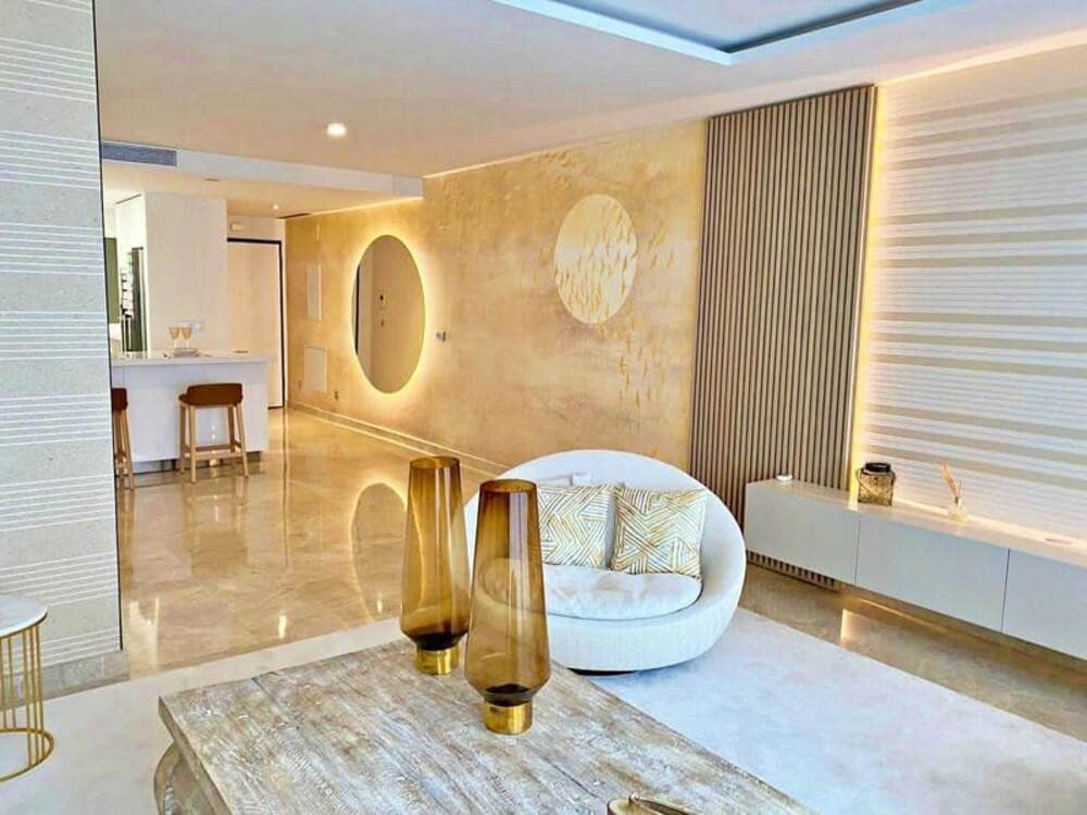 2 soveværelse Penthouse til leje i Marbella med swimmingpool garage - € 3.750 (Ref: 9159235)