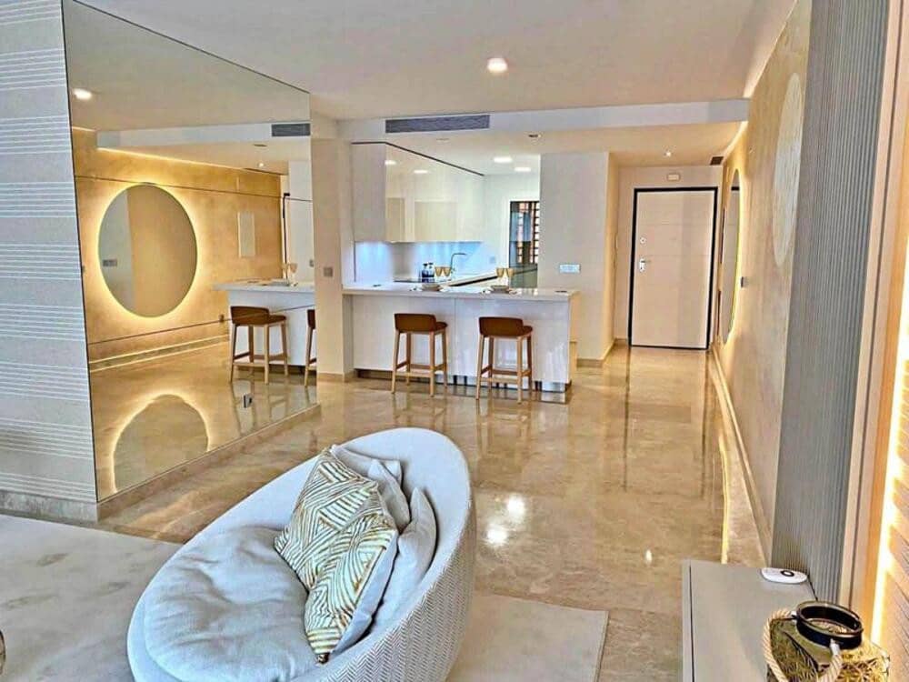 2 soveværelse Penthouse til leje i Marbella med swimmingpool garage - € 3.750 (Ref: 9159235)