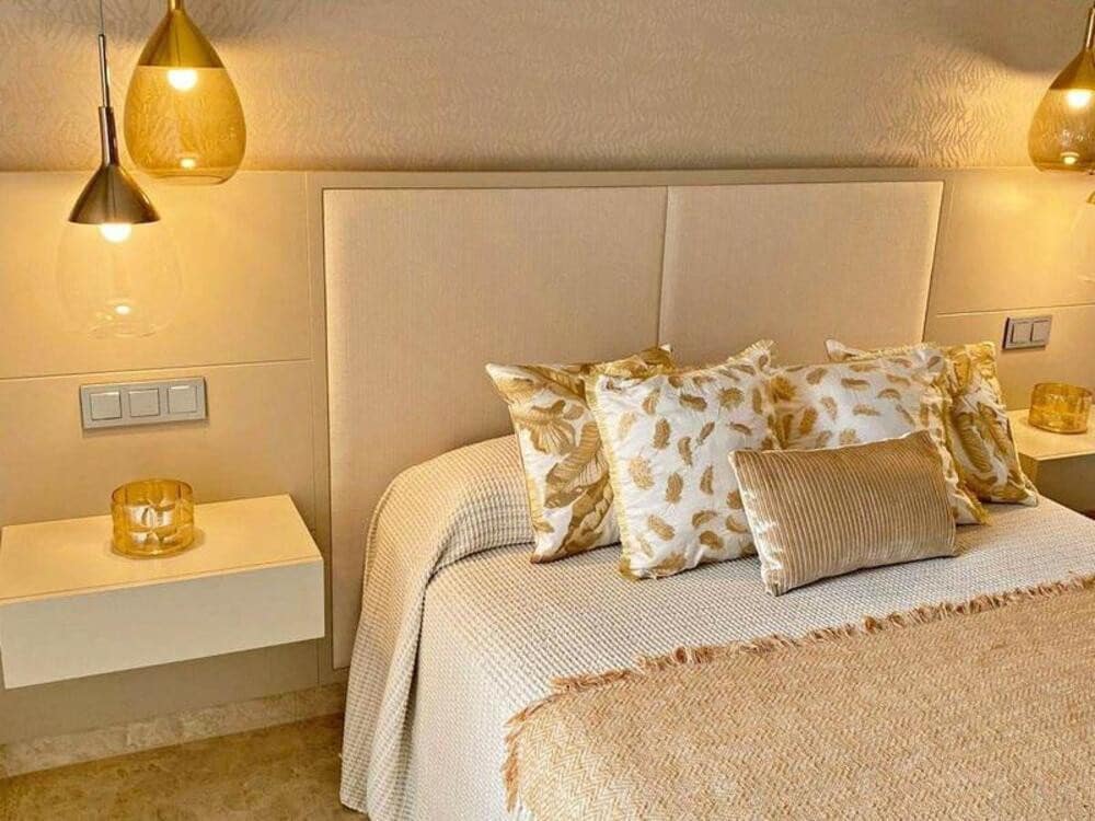 2 soveværelse Penthouse til leje i Marbella med swimmingpool garage - € 3.750 (Ref: 9159235)