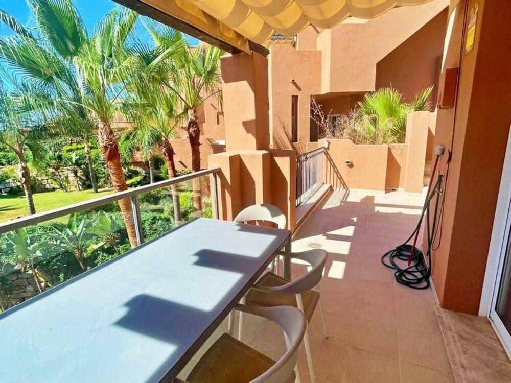 2 soveværelse Penthouse til leje i Marbella med swimmingpool garage - € 3.750 (Ref: 9159235)