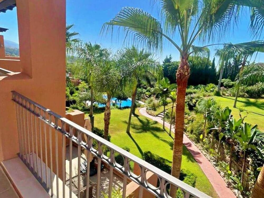 2 soveværelse Penthouse til leje i Marbella med swimmingpool garage - € 3.750 (Ref: 9159235)