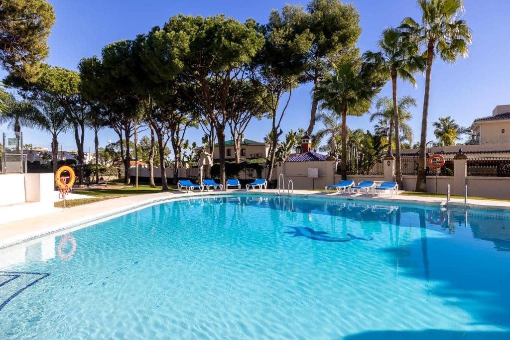 3 soverom Leilighet til leie i Marbella med svømmebasseng garasje - € 5 000 (Ref: 9159236)