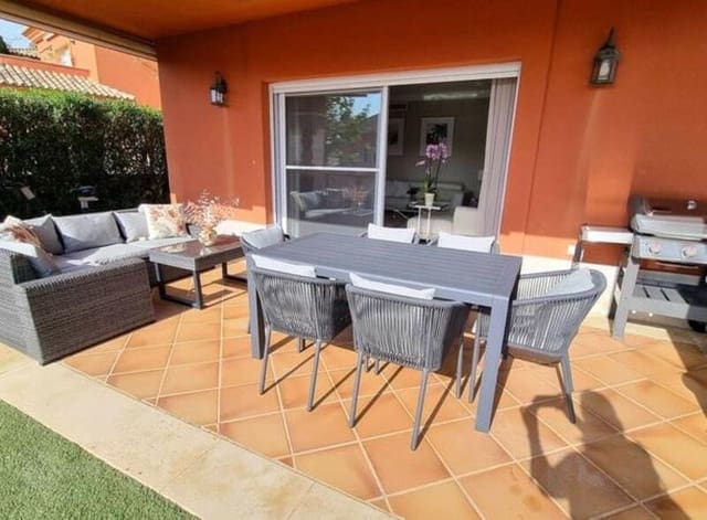 3 sypialnia Dom blizniak do wynajęcia w Santa Clara, Marbella z basenem garażem - 3 800 € (Ref: 9160758)