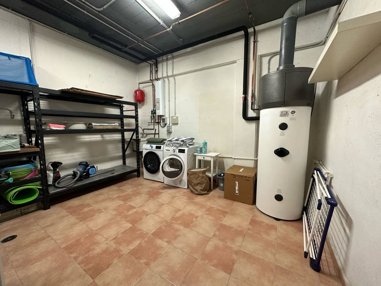 4 soveværelse Byhus til leje i Marbella med swimmingpool garage - € 5.000 (Ref: 9163367)