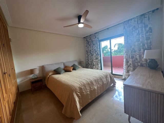 4 soveværelse Byhus til leje i Lomas De Marbella, Marbella med swimmingpool garage - € 5.000 (Ref: 9163367)