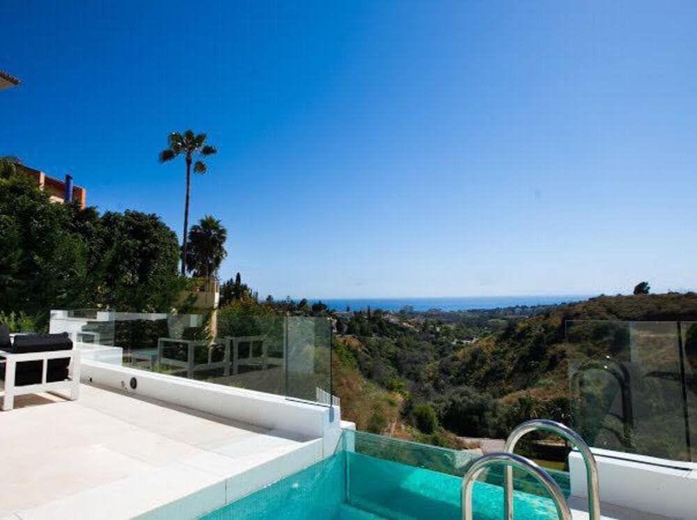 6 soveværelse Villa til leje i Marbella med swimmingpool garage - € 12.000 (Ref: 9165468)