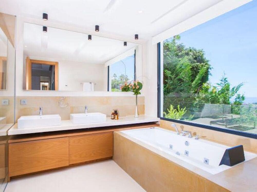 6 soveværelse Villa til leje i Marbella med swimmingpool garage - € 12.000 (Ref: 9165468)