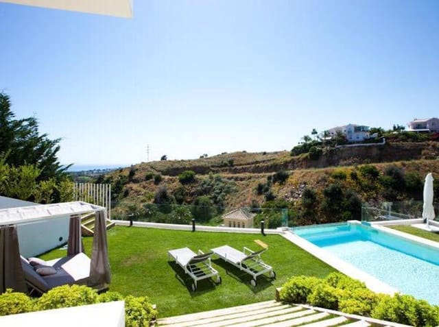 6 sypialnia Willa do wynajęcia w El Rosario, Marbella z basenem garażem - 12 000 € (Ref: 9165468)