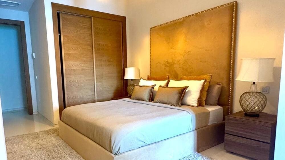 6 soveværelse Villa til leje i Marbella med swimmingpool garage - € 12.000 (Ref: 9165468)