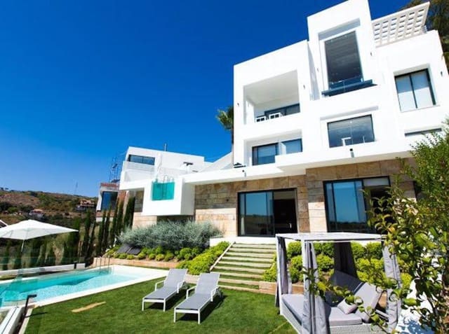 6 bedroom Villa for rent in El Rosario, Marbella with pool garage - € 13,000 (Ref: 9165468)