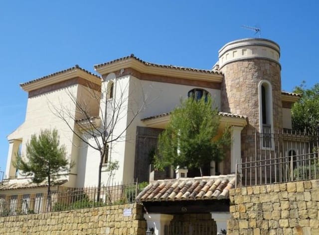 5 soveværelse Villa til leje i Los Arqueros, Benahavís med swimmingpool garage - € 8.500 (Ref: 9169280)