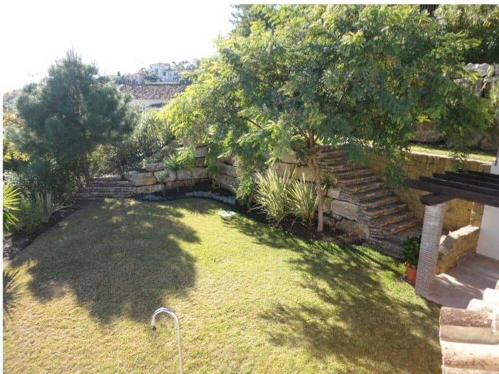 5 bedroom Villa for rent in Los Arqueros with pool garage - € 8,500 (Ref: 9169280)