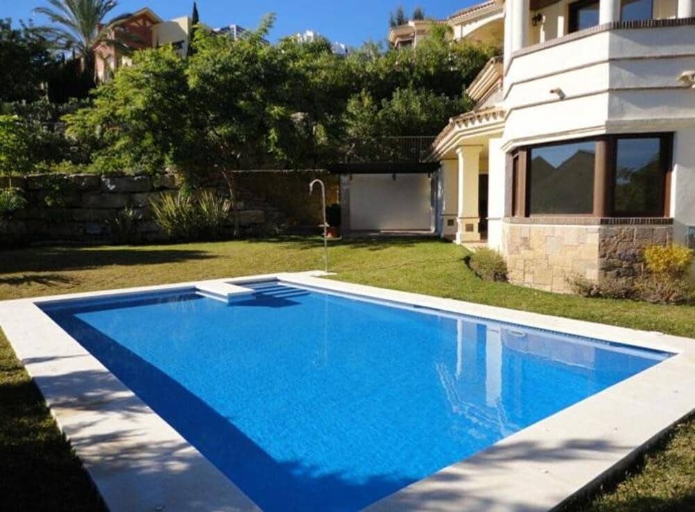 5 bedroom Villa for rent in Los Arqueros with pool garage - € 8,500 (Ref: 9169280)
