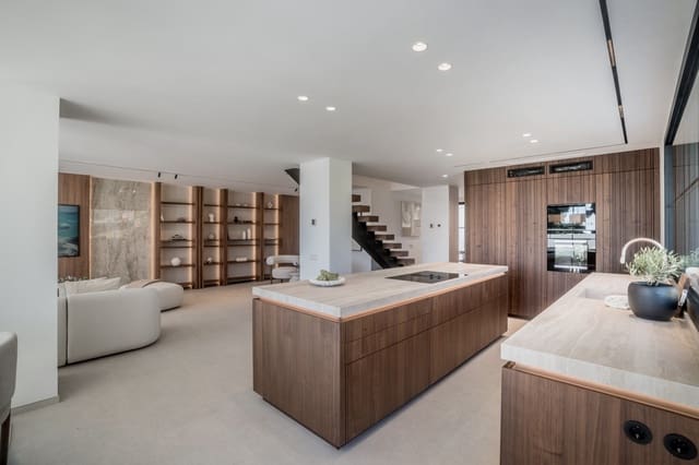 5 quarto Moradia Geminada para venda em Aloha Golf, Marbella com piscina garagem - 2 595 000 € (Ref: 9171102)