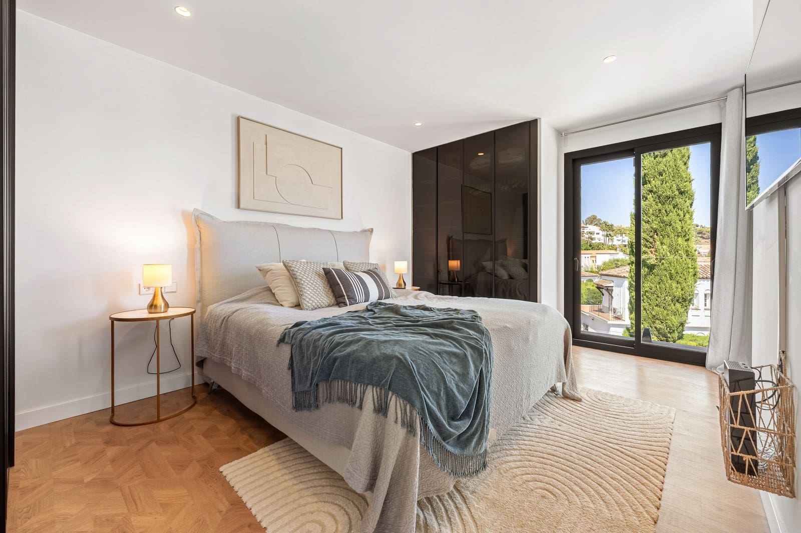 4 soveværelse Villa til salg i Marbella med swimmingpool garage - € 2.700.000 (Ref: 9171103)