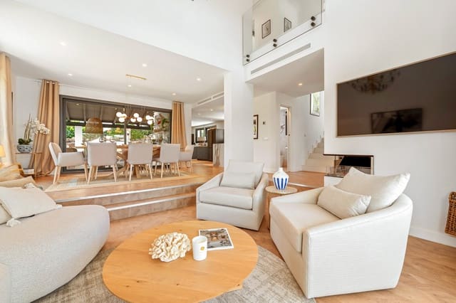 4 sypialnia Willa na sprzedaż w Los Naranjos, Marbella z basenem garażem - 2 700 000 € (Ref: 9171103)