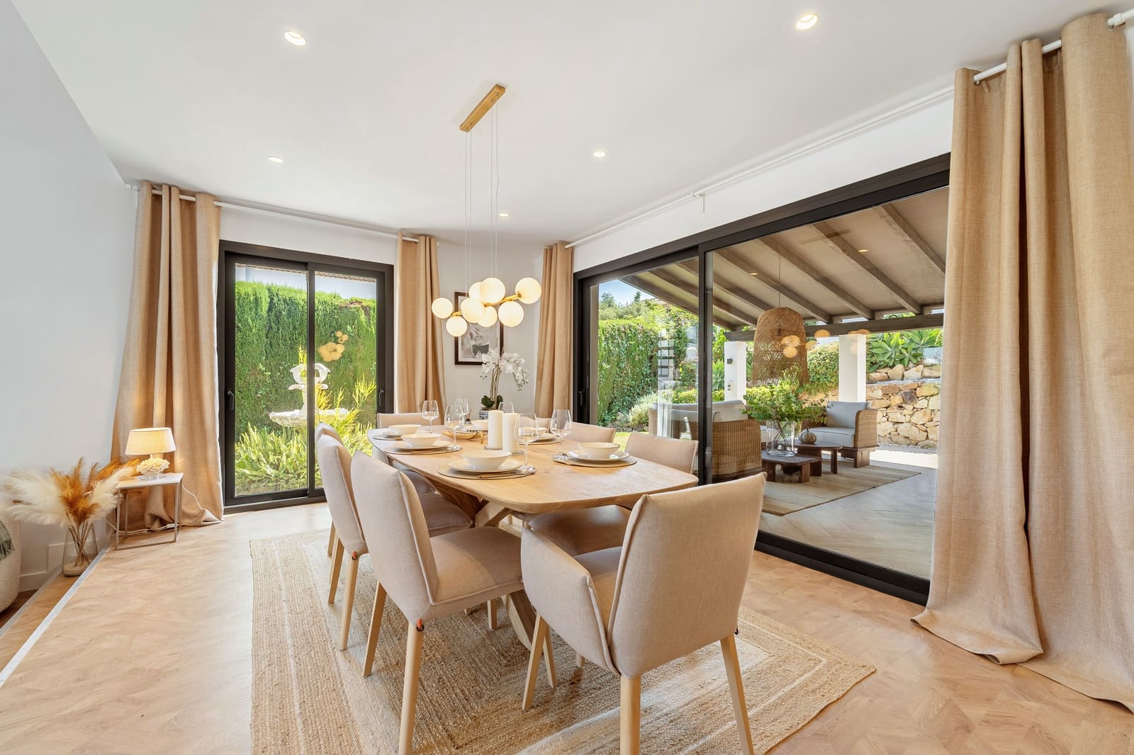 4 Zimmer Villa zu verkaufen in Marbella mit Pool Garage - 2.700.000 € (Ref: 9171103)