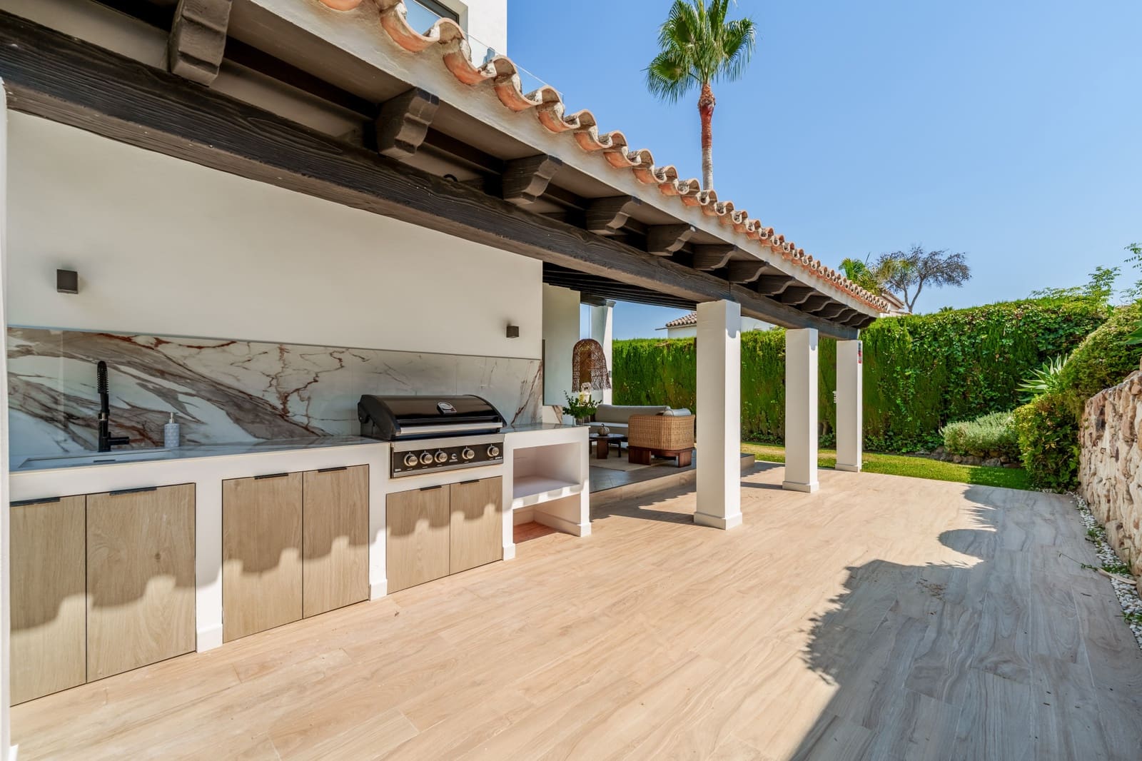 4 Zimmer Villa zu verkaufen in Marbella mit Pool Garage - 2.700.000 € (Ref: 9171103)