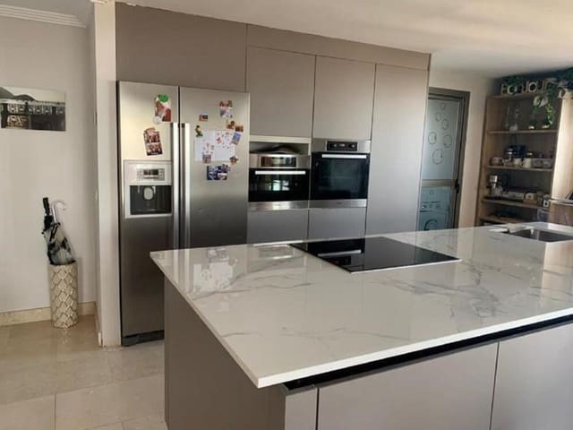 3 camera da letto Appartamento da affittare in El Paraíso, Benahavís con piscina garage - 4.000 € (Rif: 9176123)