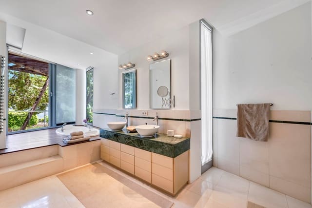 2 sypialnia Dom do wynajęcia w Sierra Blanca, Marbella z basenem garażem - 6 000 € (Ref: 9176124)