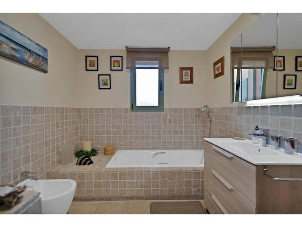 3 soveværelse Lejlighed til salg i Los Flamingos med swimmingpool garage - € 750.000 (Ref: 9176125)