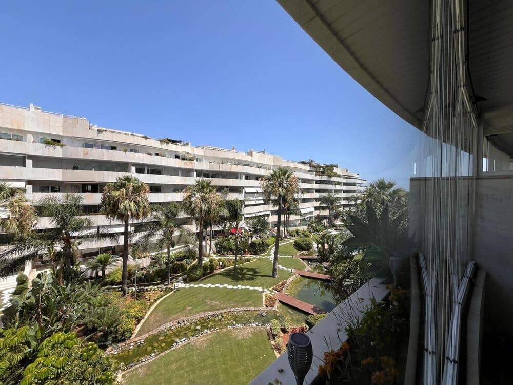 3 soveværelse Lejlighed til leje i Marbella med swimmingpool garage - € 4.500 (Ref: 9177174)