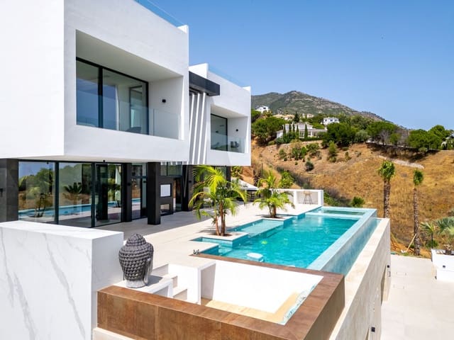 5 bedroom Villa for rent in Valtocado, Mijas with pool garage - € 16,000 (Ref: 9180760)