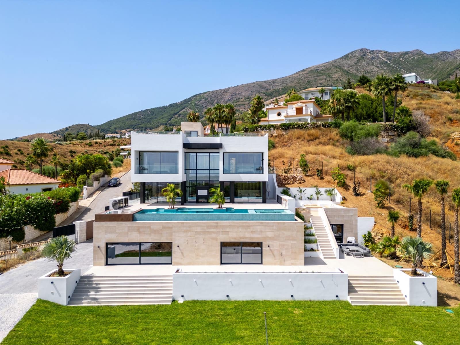 5 soveværelse Villa til leje i Valtocado med swimmingpool garage - € 16.000 (Ref: 9180760)