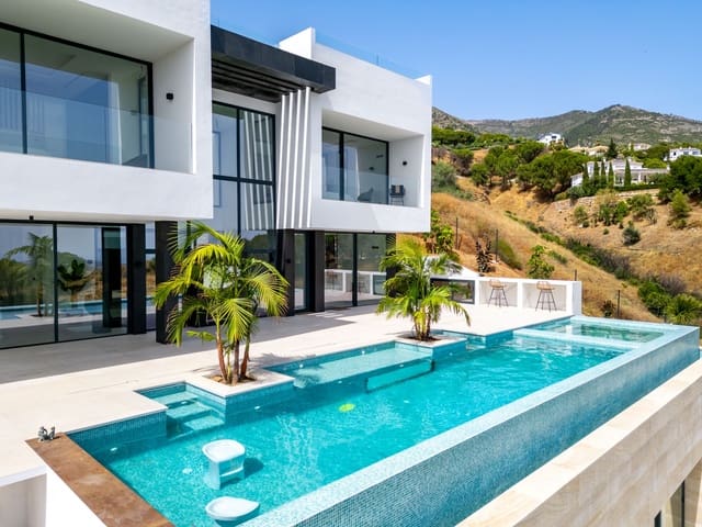 5 makuuhuone Huvila vuokrattavana paikassa Valtocado, Mijas mukana uima-altaan 
autotalli - 16 000 € (Ref: 9180760)