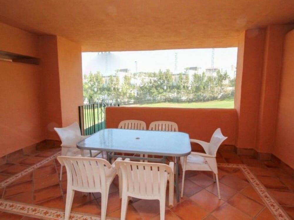 4 soverom Hus til salgs i Marbella med svømmebasseng garasje - € 495 000 (Ref: 9180761)