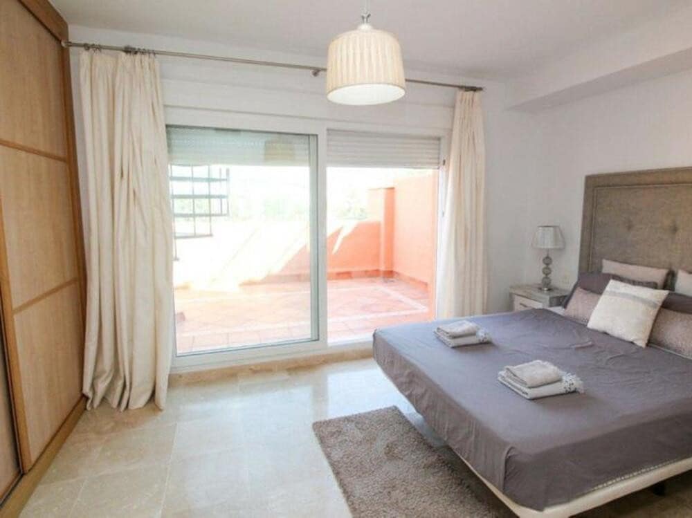 4 soverom Hus til salgs i Marbella med svømmebasseng garasje - € 495 000 (Ref: 9180761)