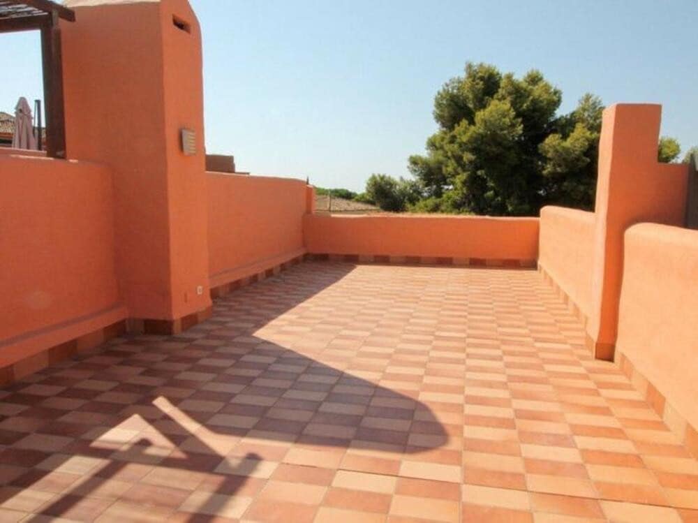 4 soverom Hus til salgs i Marbella med svømmebasseng garasje - € 495 000 (Ref: 9180761)
