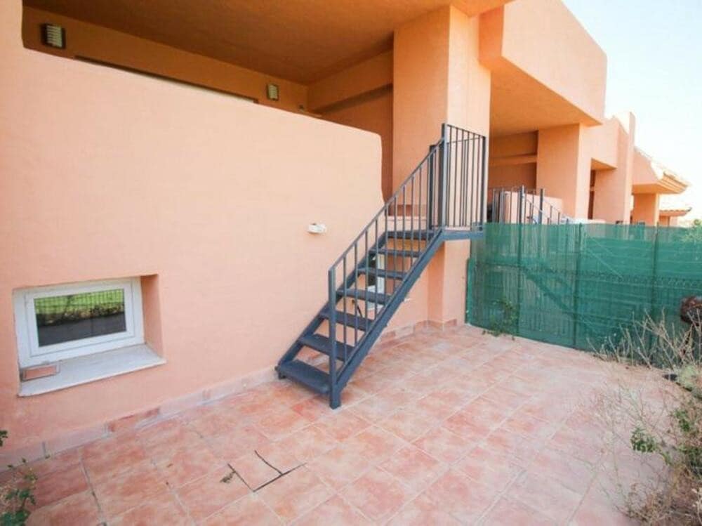 4 soverom Hus til salgs i Marbella med svømmebasseng garasje - € 495 000 (Ref: 9180761)