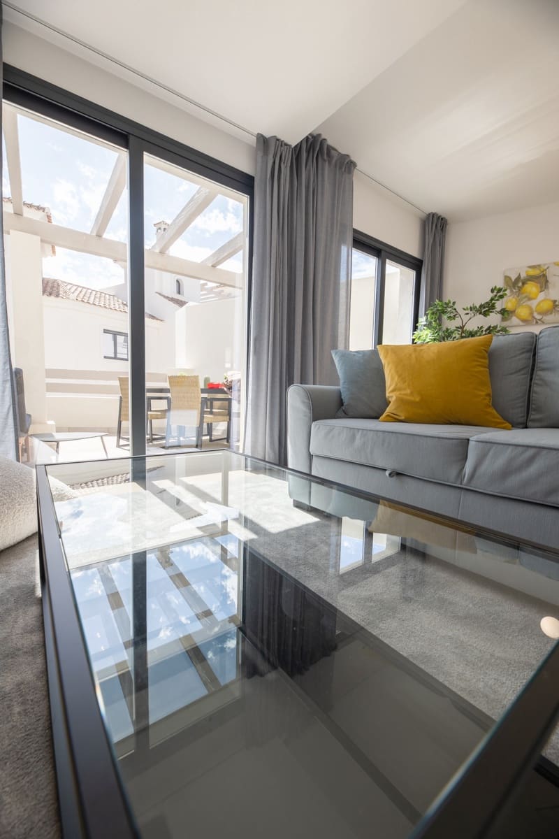 3 sypialnia Dom do wynajęcia w El Paraiso z basenem garażem - 2 900 € (Ref: 9183235)