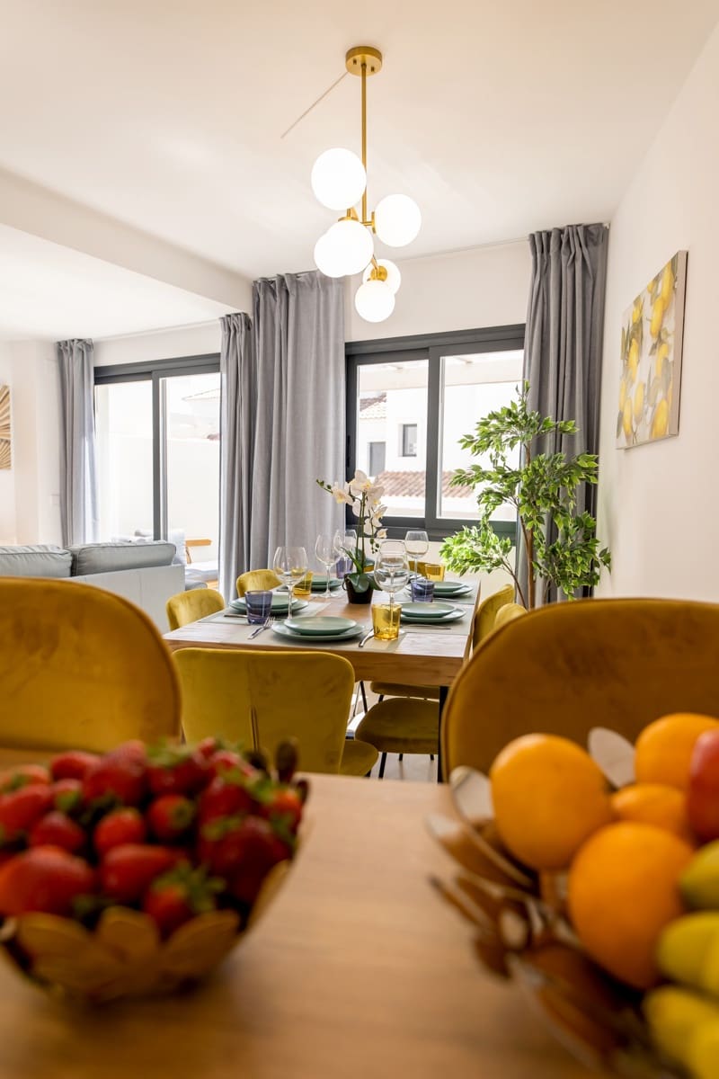 3 sypialnia Dom do wynajęcia w El Paraiso z basenem garażem - 2 900 € (Ref: 9183235)