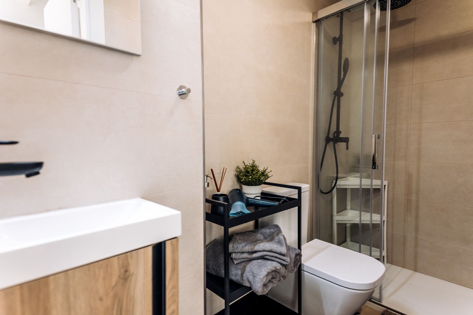 3 sypialnia Dom do wynajęcia w El Paraiso z basenem garażem - 2 900 € (Ref: 9183235)