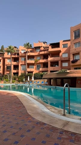 3 quarto Apartamento para arrendar em Lomas De Marbella, Marbella com piscina garagem - 3 500 € (Ref: 9183236)