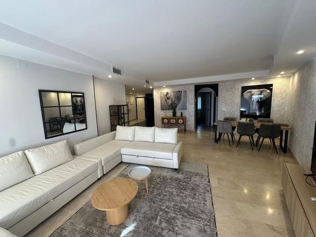 3 quarto Apartamento para arrendar em Lomas De Marbella, Marbella com piscina garagem - 3 500 € (Ref: 9183236)