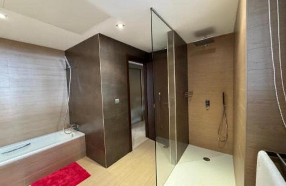 4 sypialnia Apartament na sprzedaż w Los Arqueros z basenem garażem - 925 000 € (Ref: 9184991)