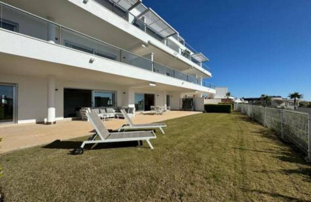 4 sypialnia Apartament na sprzedaż w Los Arqueros z basenem garażem - 925 000 € (Ref: 9184991)