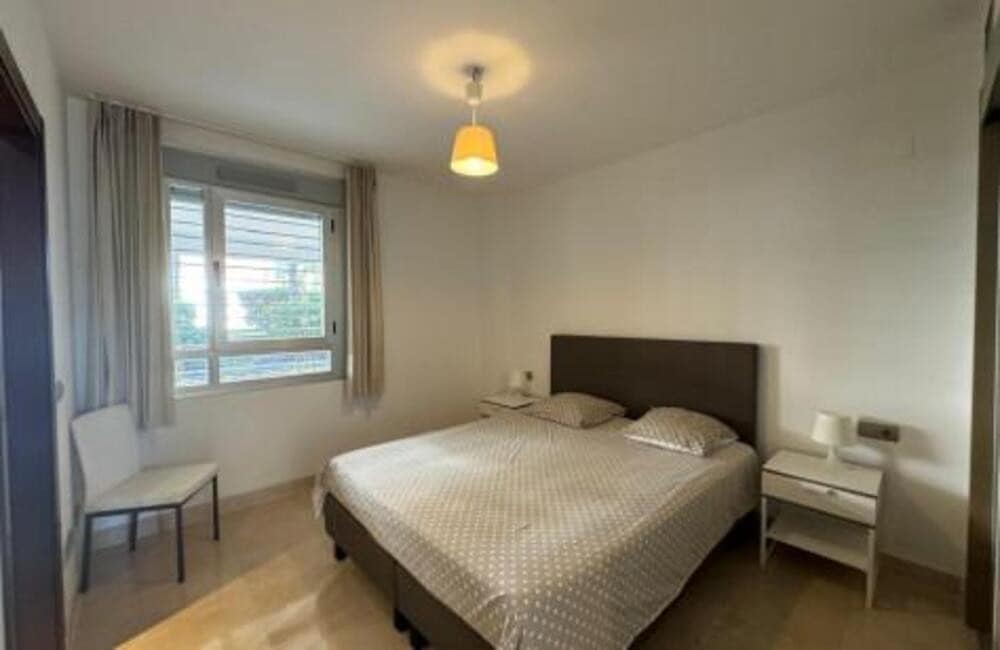 4 sypialnia Apartament na sprzedaż w Los Arqueros z basenem garażem - 925 000 € (Ref: 9184991)