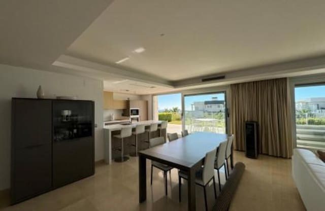 4 bedroom Apartment for sale in Los Arqueros, Benahavís with pool garage - € 925,000 (Ref: 9184991)