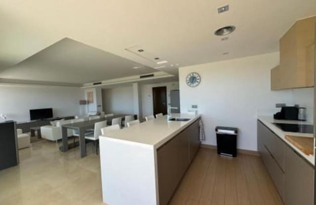 4 bedroom Apartment for sale in Los Arqueros, Benahavís with pool garage - € 925,000 (Ref: 9184991)